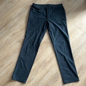 Lululemon ABC Classic-Fit 5 Pocket Pant 32”W x 32”L *Warpstreme Fabric